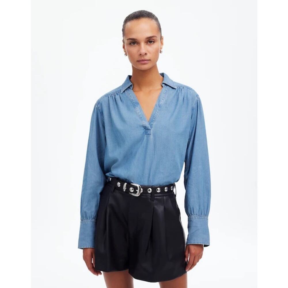 Madewell Chambray Easy Y-Neck Button-Up Shirt in Ritch Wash NS351 Casual Work‎